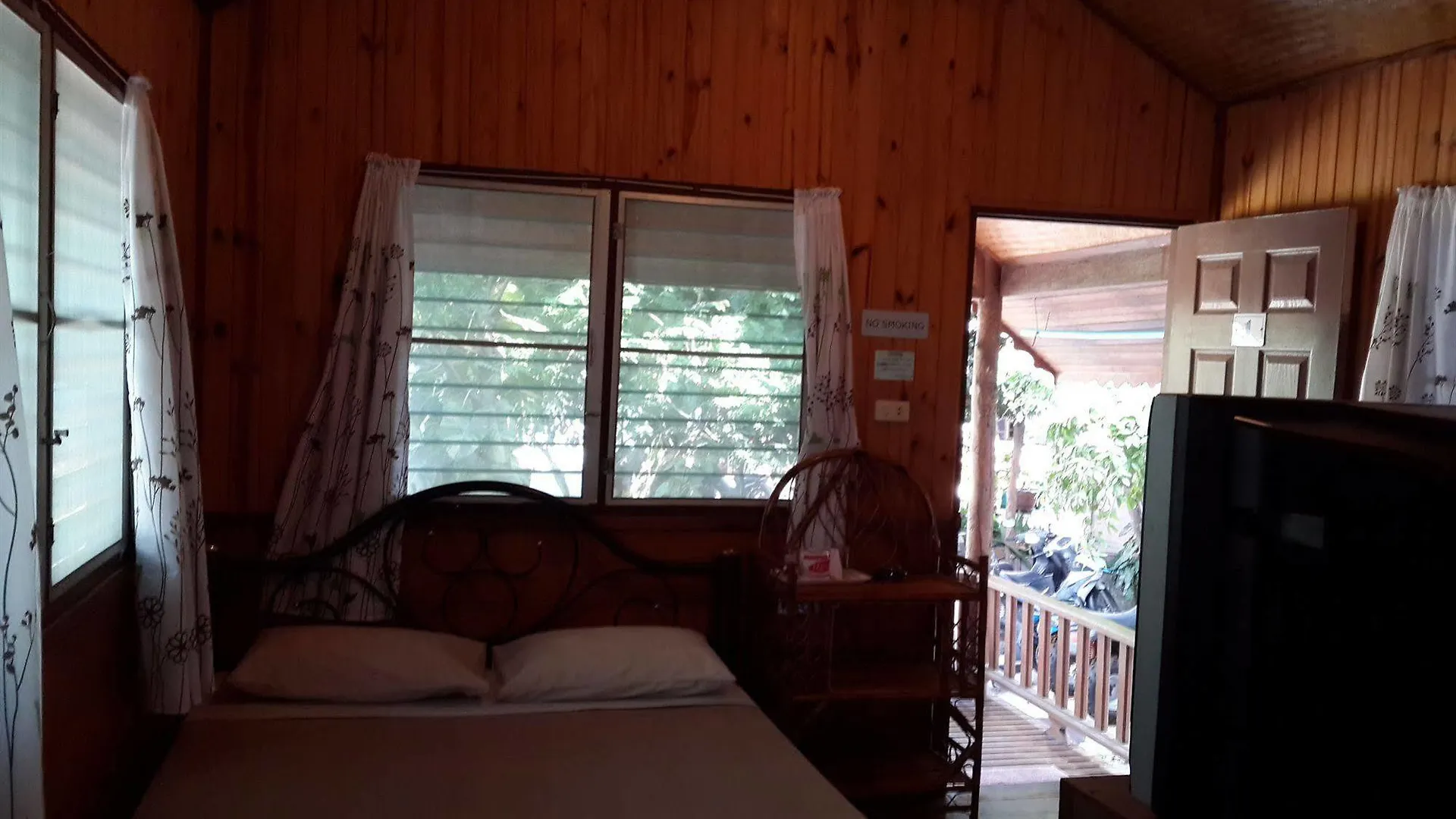 ** Hotel Save Bungalows Koh Tao Thailand